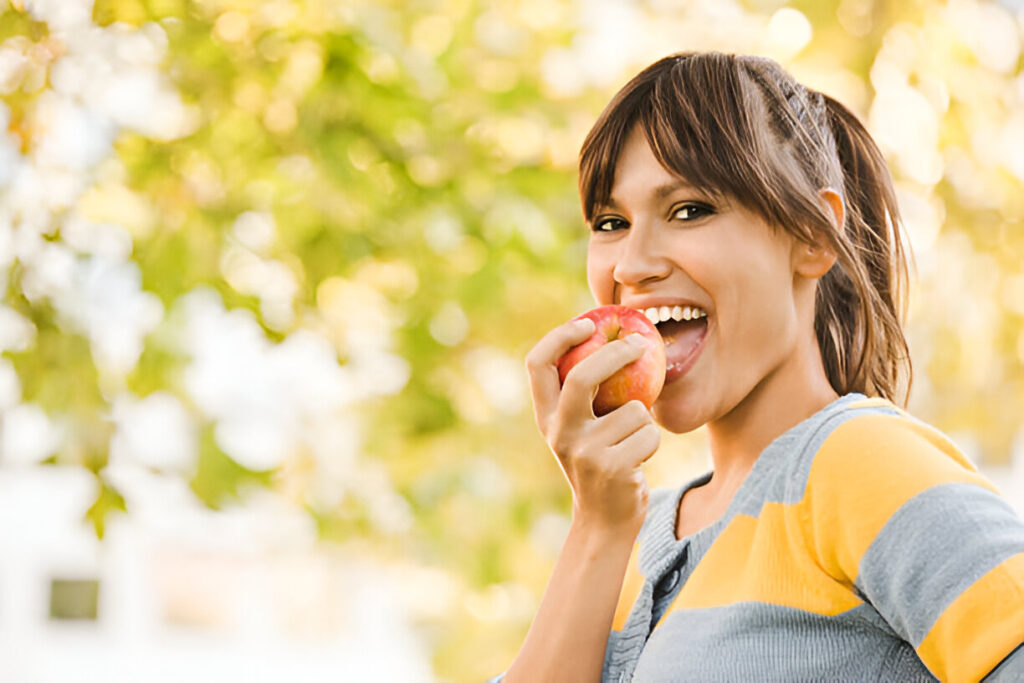 Can You Bite an Apple with Veneers?